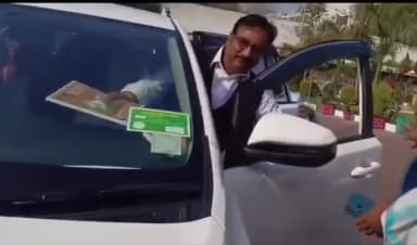 बीजेपी दफ्तर से निकले और मीडिया से बचते नजर आए कैबिनेट मंत्री; SIT ने मांगी अभियोजन मंजूरी