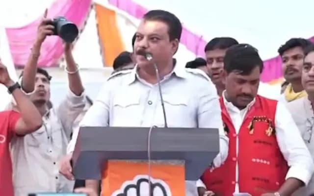 कहा- राम की सेना में शामिल वानर सेना भी आदिवासी थी