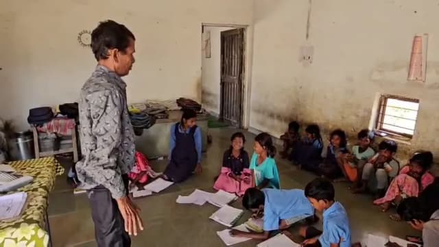 वीडियो वायरल, शिक्षा विभाग पर उठे सवाल