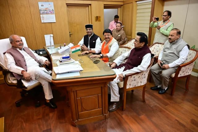 कमलनाथ ने विधानसभा स्पीकर से पूछा- आपके सिंधिया के क्या हाल हैं, जवाब मिला- अच्छे, स्वस्थ और प्रसन्न हैं