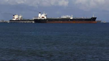 मुंबई के पास US प्रतिबंध वाले 3 टैंकर जब्त किए; रिपोर्ट में दावा- ईरान से जहाजों का कनेक्शन