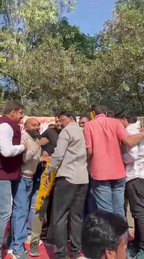 देवास में पूर्व शहर कांग्रेस अध्यक्ष समेत कई कार्यकर्ता घायल