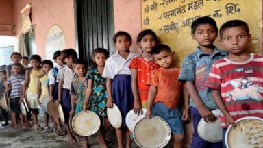 खाने में छिपकली गिरने की आशंका, एनजीओ के जरिए सप्लाई किया गया था भोजन