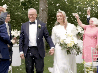 PM ऑफिस में शादी करने वाले पहले प्रधानमंत्री, 16 साल छोटी गर्लफ्रेंड जाेडी हेडन बनीं लाइफ पाटर्नर