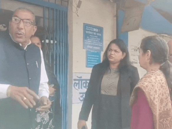 झूठे केस में फंसाने की धमकी देकर 68 लाख ठगे; 4 करोड़ के घोटाले का लगाया था आरोप