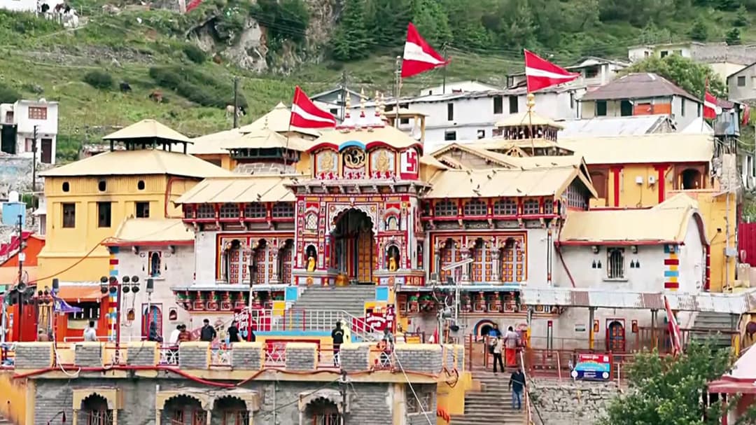 बद्रीनाथ मंदिर में दान चोरी के मामले का खुलासा जुलाई के पहले हफ्ते में हुआ था।