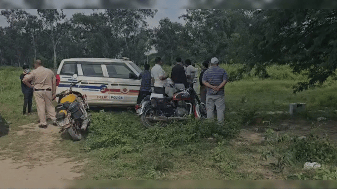 13 सितंबर को पुलिस को सूचना मिली थी कि स्वरूप नगर के कुशक रोड के पास मैदान में एक बॉडी मिली है। इसके बाद पुलिस घटनास्थल पर पहुंची।