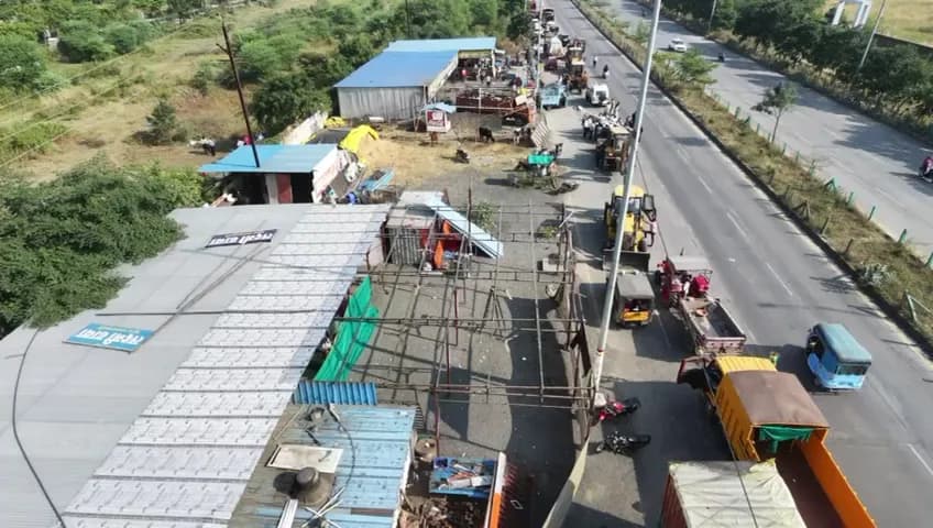 रेस्टोरेंट-ढाबे समेत कई अवैध निर्माण ध्वस्त

 कलेक्टर के निर्देश पर एसडीएम निधि वर्मा की टीम ने की कार्रवाई