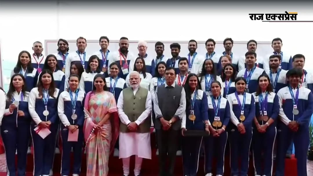 PM एशियन गेम्स मेडलिस्ट से मिले, कहा- हर मैदान पर तिरंगे की शान होगी
