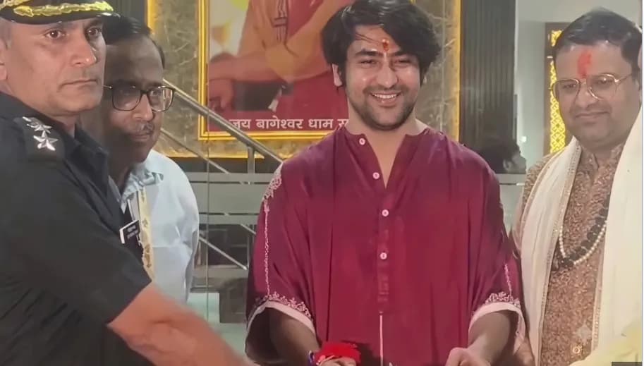 रीवा में डिप्टी सीएम राजेंद्र शुक्ल से मिले धीरेंद्र शास्त्री