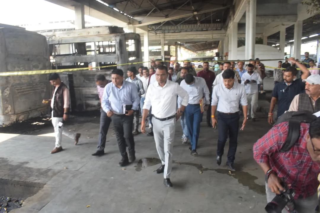 ISBT अग्निकांड के बाद नगर निगम कमिश्नर का एक्शन