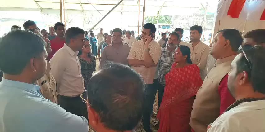 कार्यक्रम स्थल पहुंच कर व्यवस्थाओं का लिया जायजा