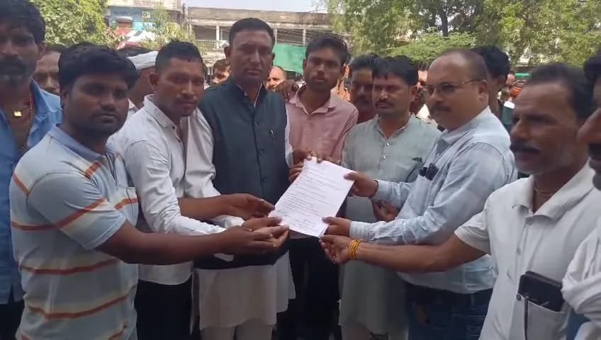 छतरपुर में यूरिया-DAP की किल्लत से किसान परेशान