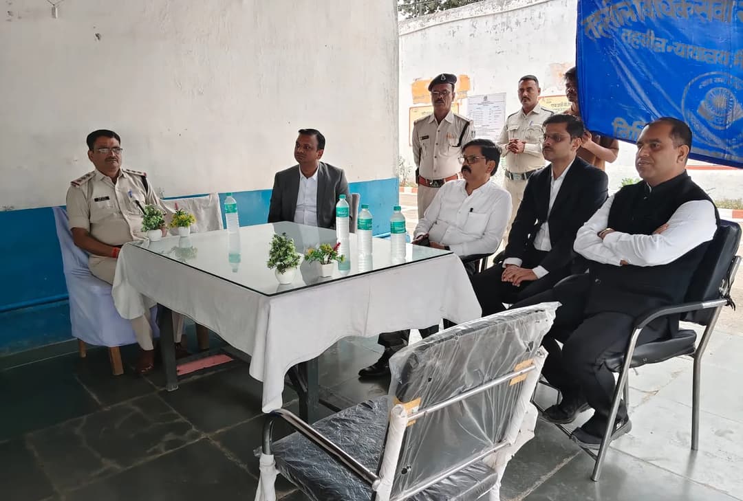 मैहर उपजेल का न्यायाधीशों ने किया औचक निरीक्षण