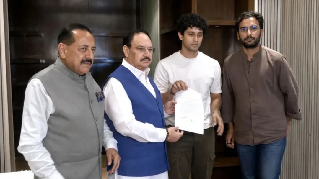 केंद्रीय मंत्री जेपी नड्डा और जितेंद्र सिंह ने CJP प्रवक्ता सौरव दास और आशुतोष रांका