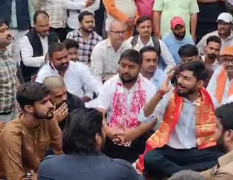रीवा में सवर्ण समाज का प्रदर्शन