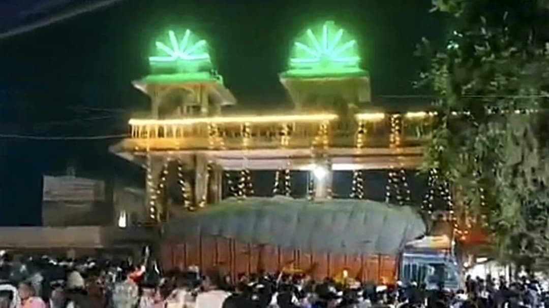 हादसे में घायल 65 वर्षीय मोतीराम प्रजापति ने मंगलवार सुबह इलाज के दौरान दम तोड़ दिया, फाइल फोटो।