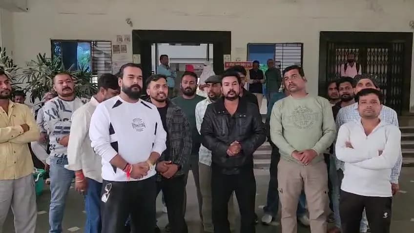 दीपावली से पहले रीवा में पटाखा कारोबार पर संकट