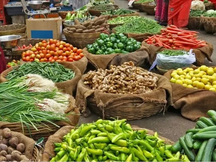फूड इन्फ्लेशन तीसरे महीने -0.69% पर नेगेटिव रही।(सिम्बॉलिक इमेज)