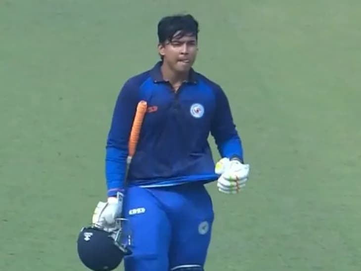 महाराष्ट्र टीम के खिलाफ वैभव सूर्यवंशी ने 58 बॉल पर सेंचुरी लगाई थी। उन्होंने 61 बॉल पर 108 रनों की पारी खेली।