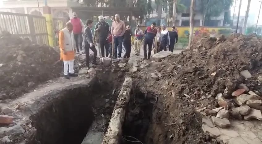 अपर मुख्य सचिव संजय दुबे ने क्षेत्र का निरीक्षण किया।