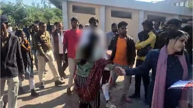 19 साल का निकला प्रेमी; युवती को भेजा नारी निकेतन