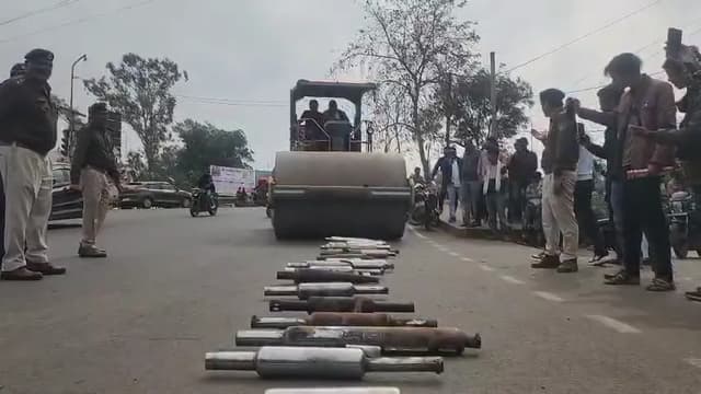 यातायात नियम उल्लंघन पर पुलिस की सख्त कार्रवाई