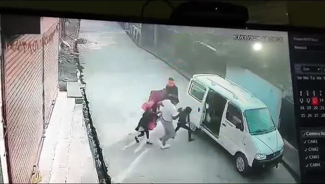 पति जबरन कार में बैठाकर ले गया, CCTV फुटेज आया सामने