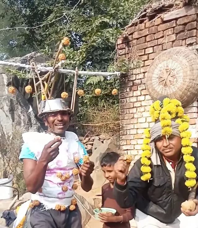 बुंदेली गीतों के साथ लड्डू बेचते वीडियो ने मचाई धूम