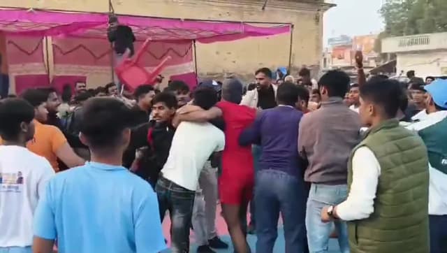 चंदला में सांसद खेल महोत्सव के दौरान कबड्डी मैच में बवाल, खिलाड़ियों में मारपीट व कुर्सियां चलीं, वीडियो वायरल 