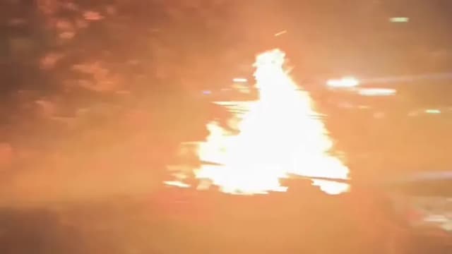 लपटें देख मची अफरा-तफरी, कड़ी मशक्कत के बाद पाया काबू